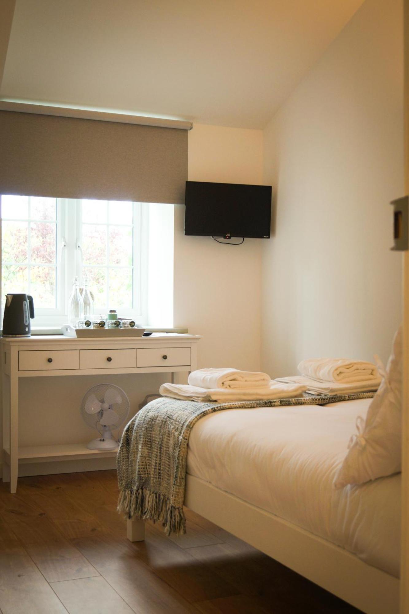 Lemon Tree Inn - Newly Refurbished Coastal Stay Swyre Exterior foto