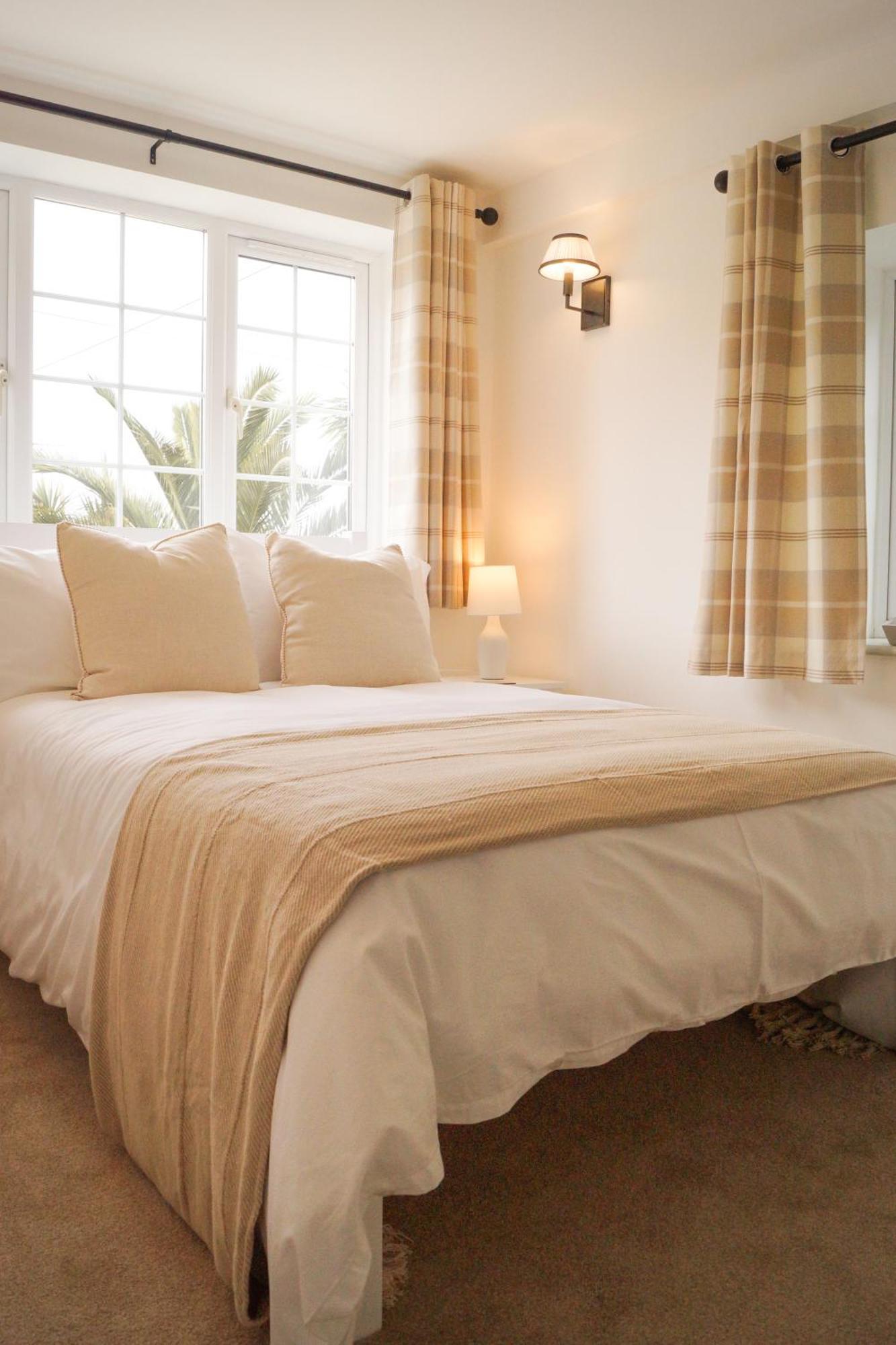 Lemon Tree Inn - Newly Refurbished Coastal Stay Swyre Exterior foto